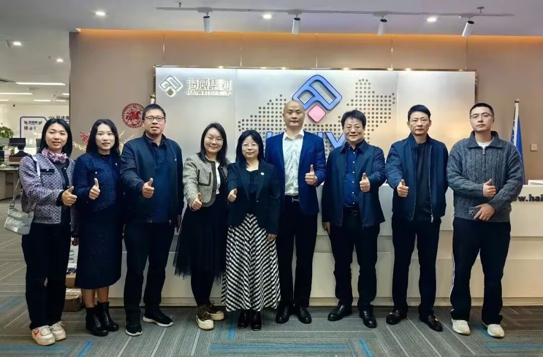 1F365
